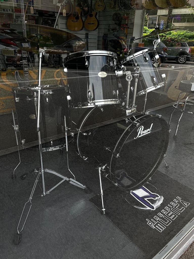 Ex-Demo Pearl Forum Series Black + Piatti + Pelli Nuove Evans G2